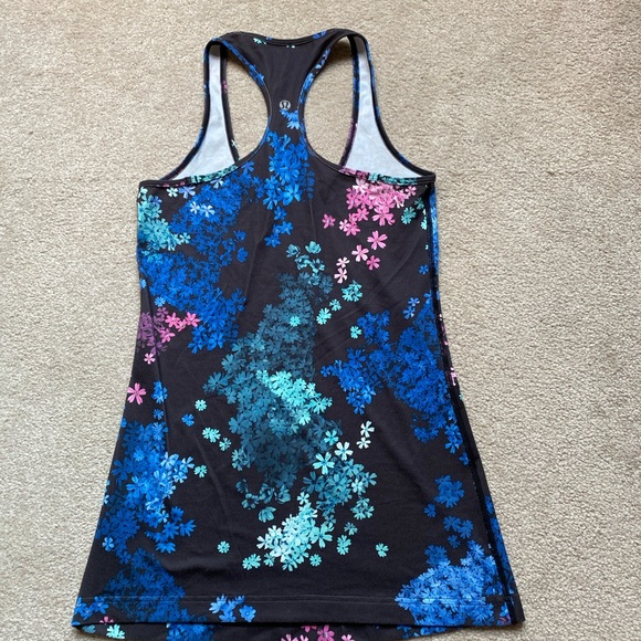 Lululemon floral tank top - Picture 2 of 3